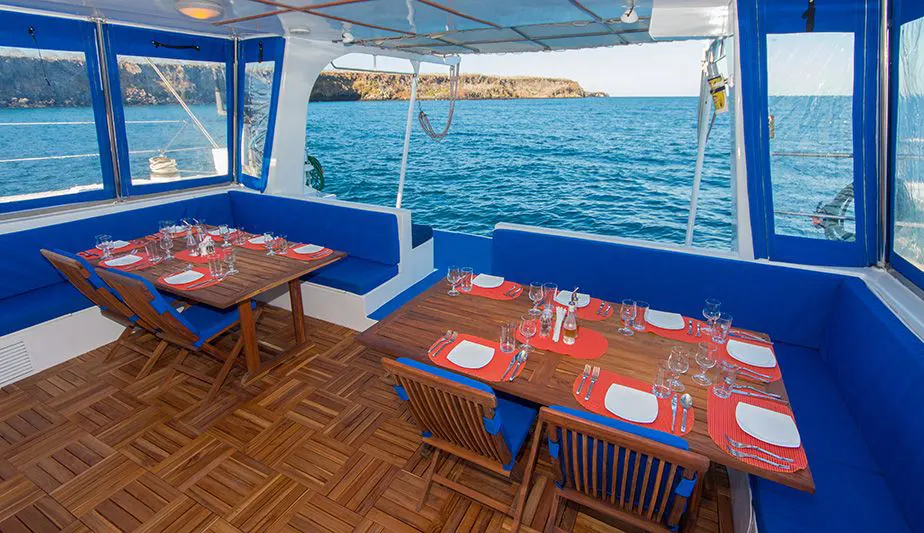 Dining in Nemo 2 Galapagos cruises