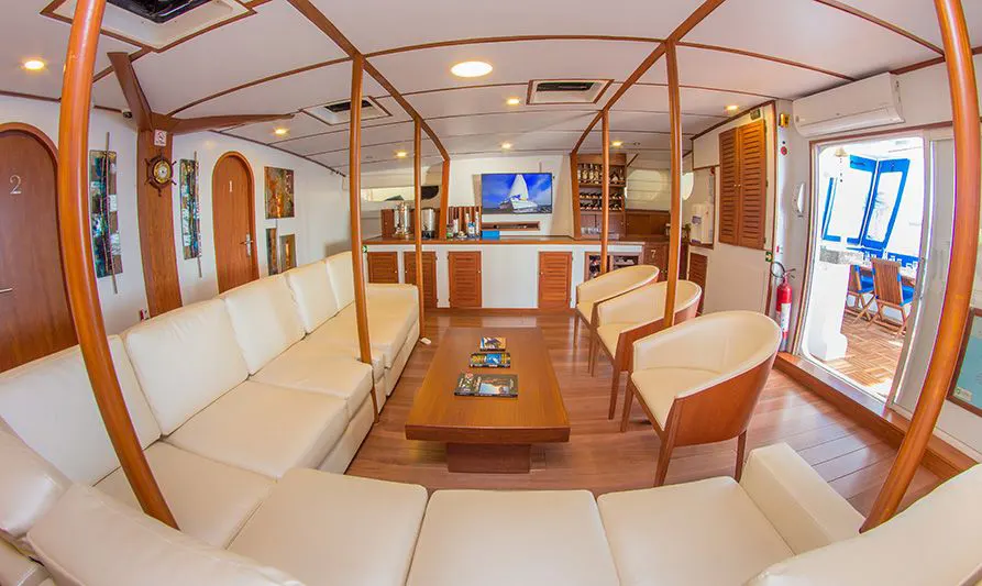 Living in Nemo 2 galapagos cruises